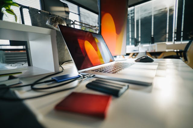 Slopsquatting: Die unsichtbare Falle für Entwicklerteams 🔒